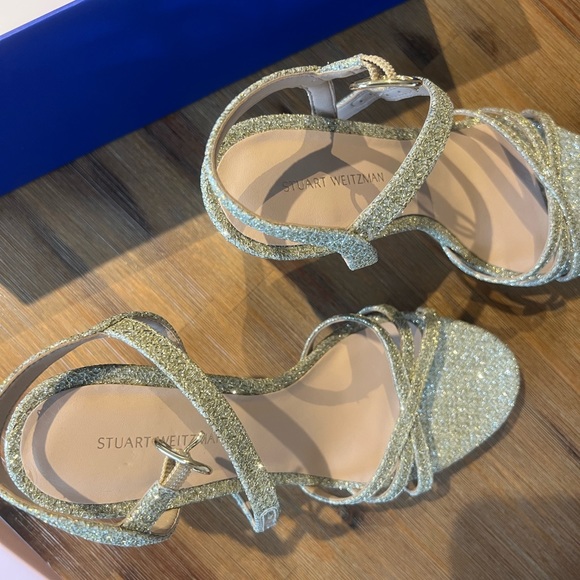 STUART WEITZMAN | NEW IN BOX | STARLA 80 SANDAL | METALLIC – PLATINUM | SZ 7 - Picture 6 of 10